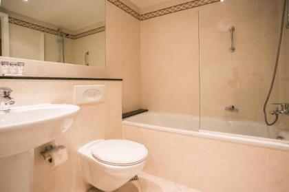 Grand Canal Square Apartments - image 4