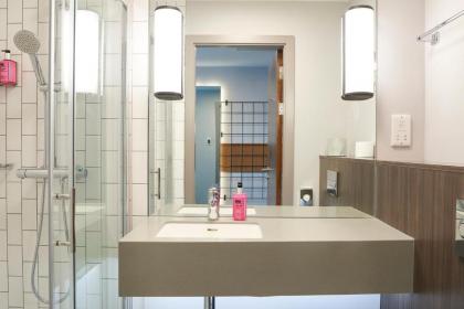 Moxy Dublin City - image 3
