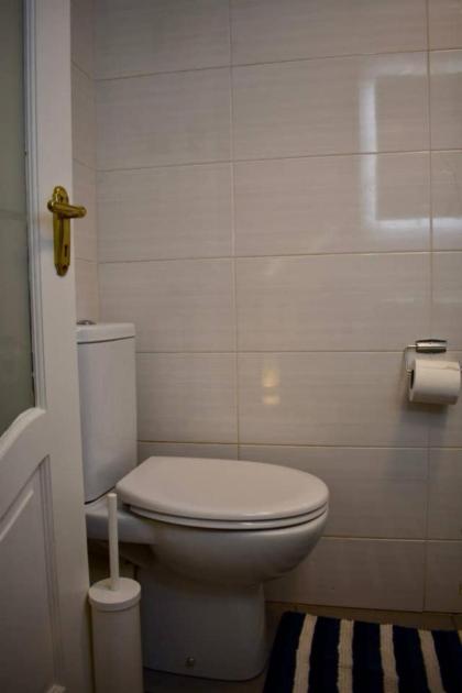 Modern 1 bedroom Apartment Close to the Centre - image 29