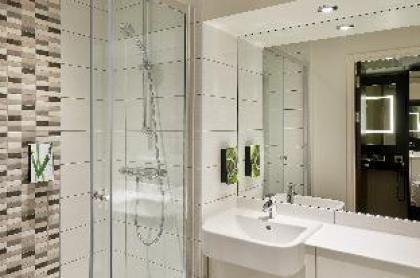 Premier Inn Dublin Airport - image 10