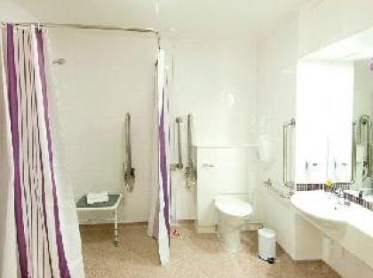 Premier Inn Dublin Airport - image 16