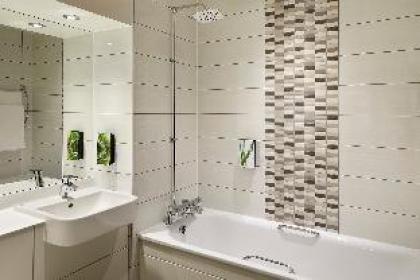 Premier Inn Dublin Airport - image 7