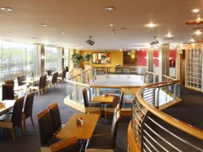 Plaza Hotel Tallaght - image 2