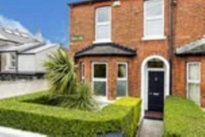 Rugby Lodge 3 Bedrooms Dublin - image 10
