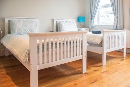 Rugby Lodge 3 Bedrooms Dublin - image 14