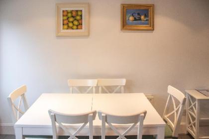 Rugby Lodge 3 Bedrooms Dublin - image 16
