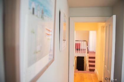 Rugby Lodge 3 Bedrooms Dublin - image 5
