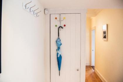Rugby Lodge 3 Bedrooms Dublin - image 6