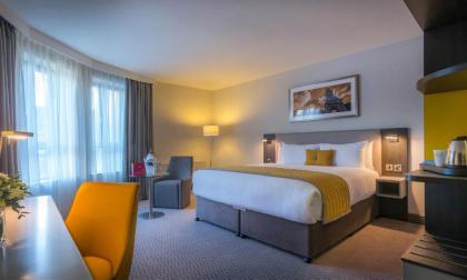 Maldron Hotel Pearse Street - image 1