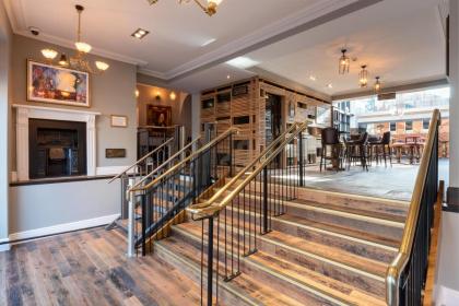 Keavan's Port Hotel  Dublin - image 26
