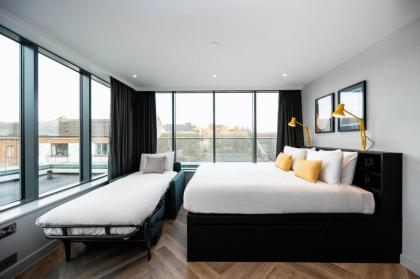 Staycity Aparthotels Tivoli - image 30