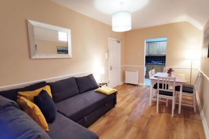 Very Central 1bed new refurbish