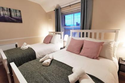 Very Central 1bed new refurbish - image 13