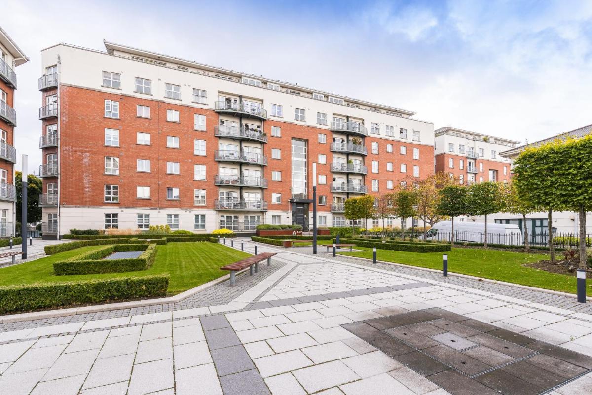 The Waterside 2 - main image