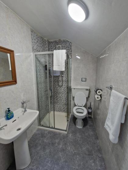 Lyndon Guesthouse - image 9