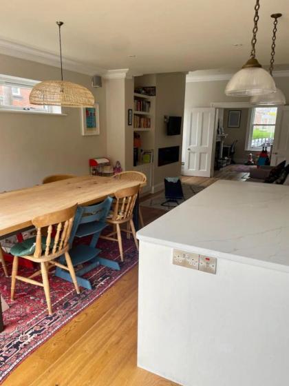 Charming 3BD house in Dublin