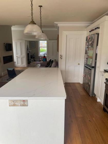 Charming 3BD house in Dublin - image 10