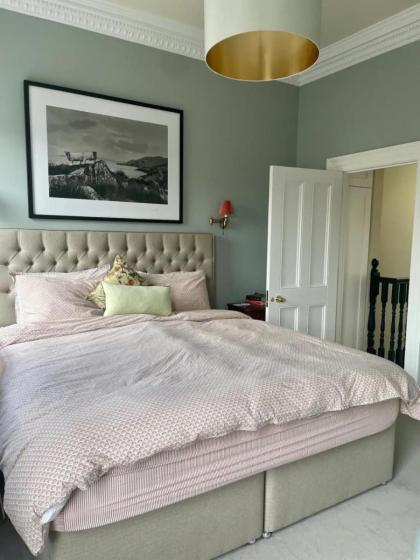 Charming 3BD house in Dublin - image 2