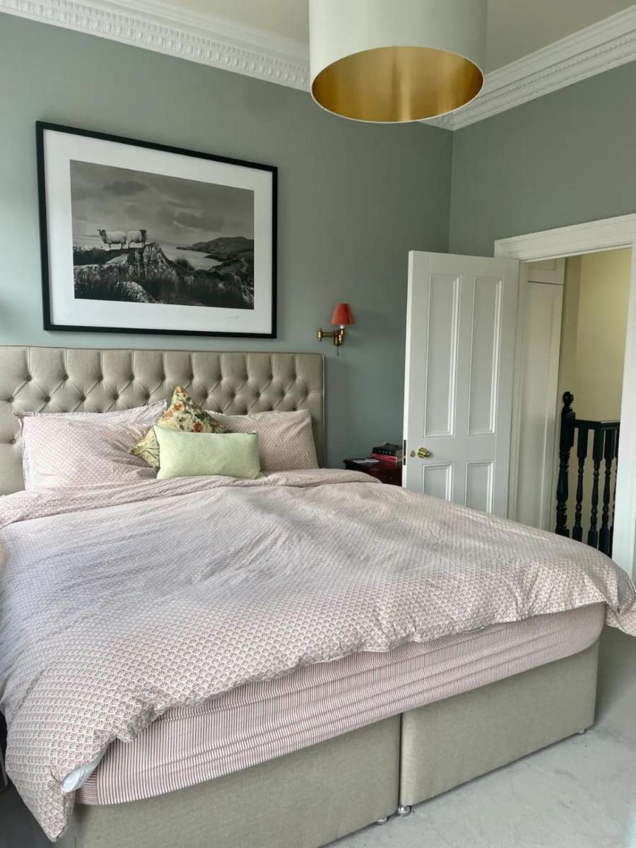 Charming 3BD house in Dublin - image 2