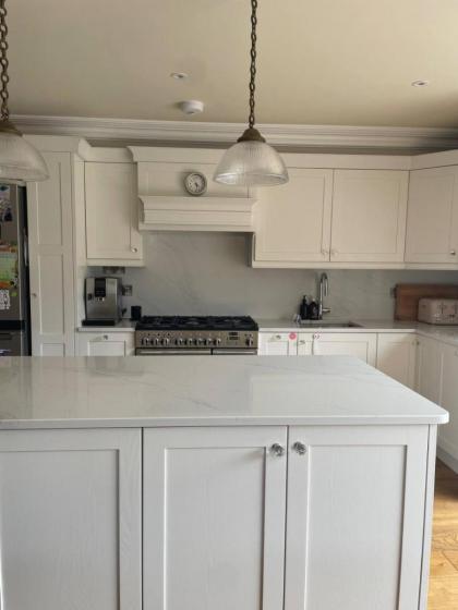 Charming 3BD house in Dublin - image 8