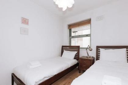 Cosy 2BD Flat in the City Centre - Temple Bar - image 10