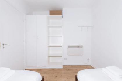 Cosy 2BD Flat in the City Centre - Temple Bar - image 11