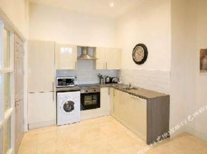 Temple Bar Wellington Quay Apartments - image 16