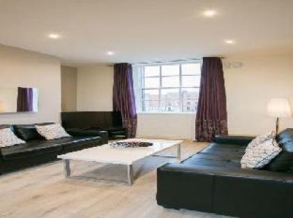 Temple Bar Wellington Quay Apartments - image 2