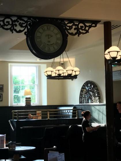 The Old Borough Hotel - Wetherspoon - image 14